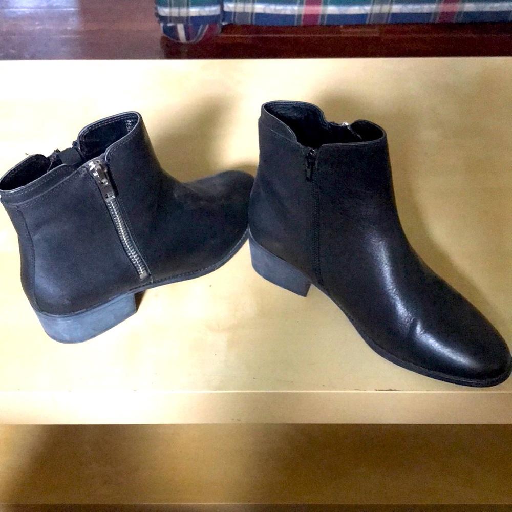 Steve Madden Black Leather Ankle Boots